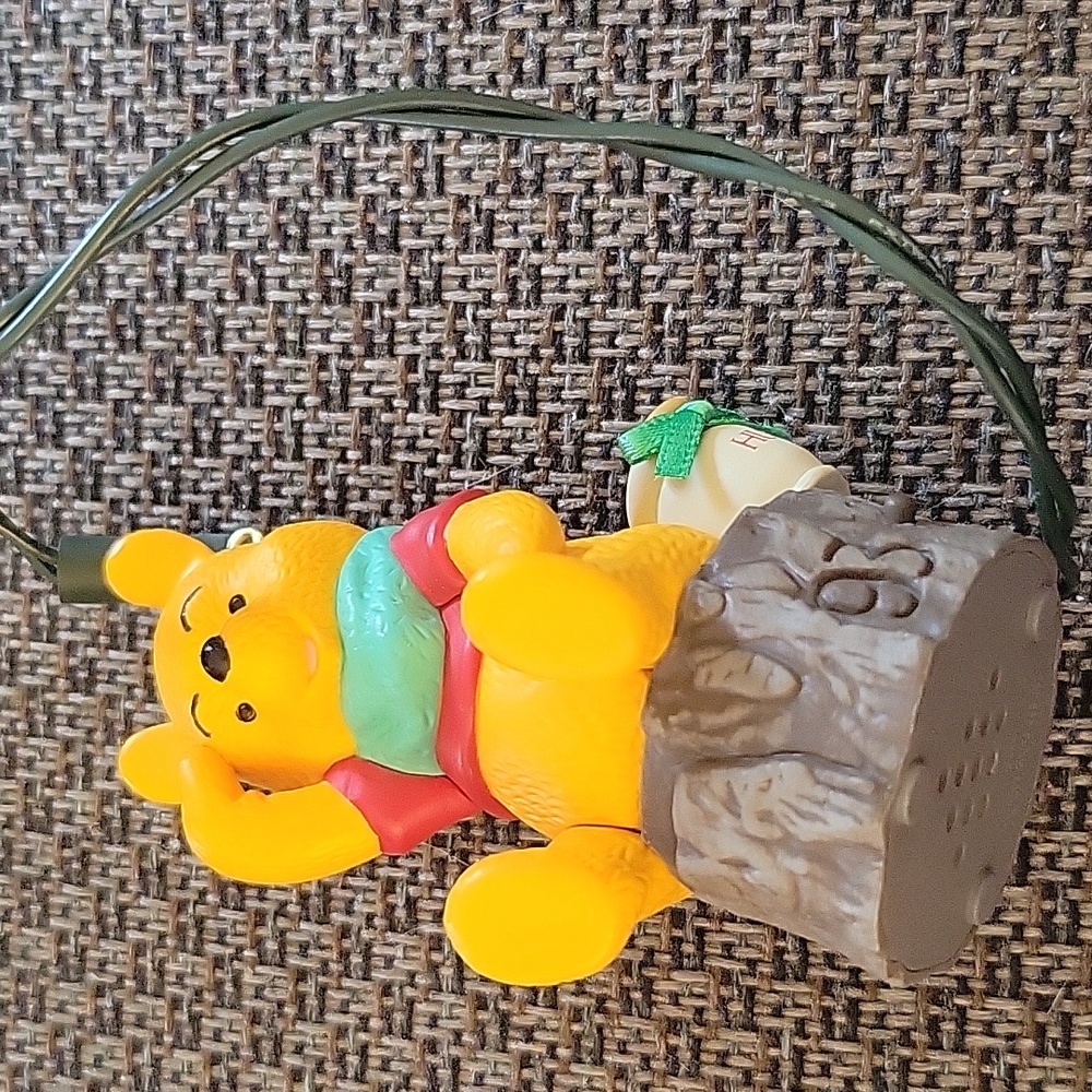 #1 Vintage Winnie-the-Pooh Hallmark Keepsake Ornament Talking 1993